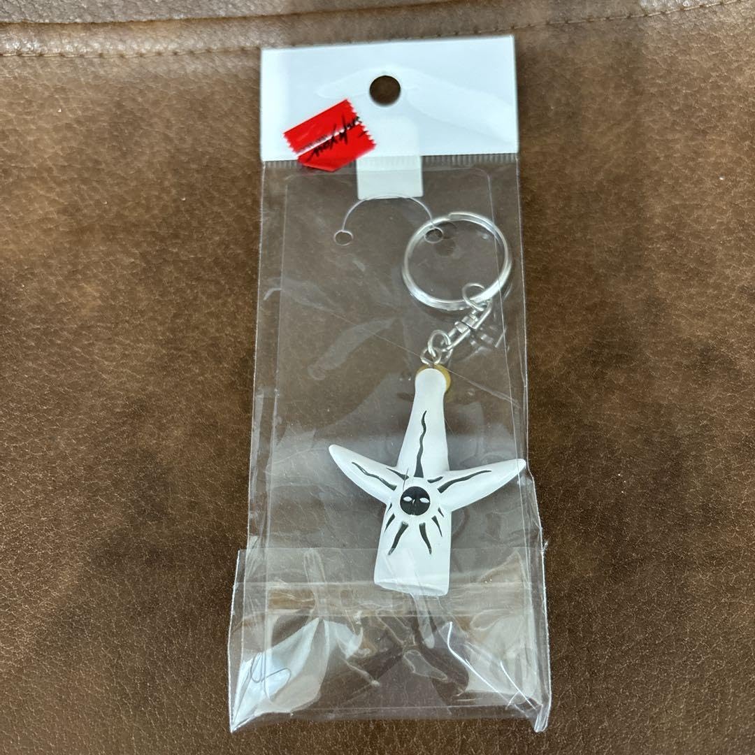 Amazon.co.jp: 太陽の塔 キーホルダー 岡本太郎 : おもちゃ